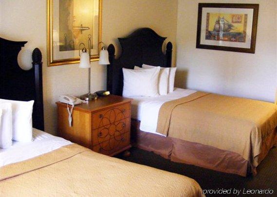 Quality Inn & Suites Eastgate Kissimmee Chambre photo