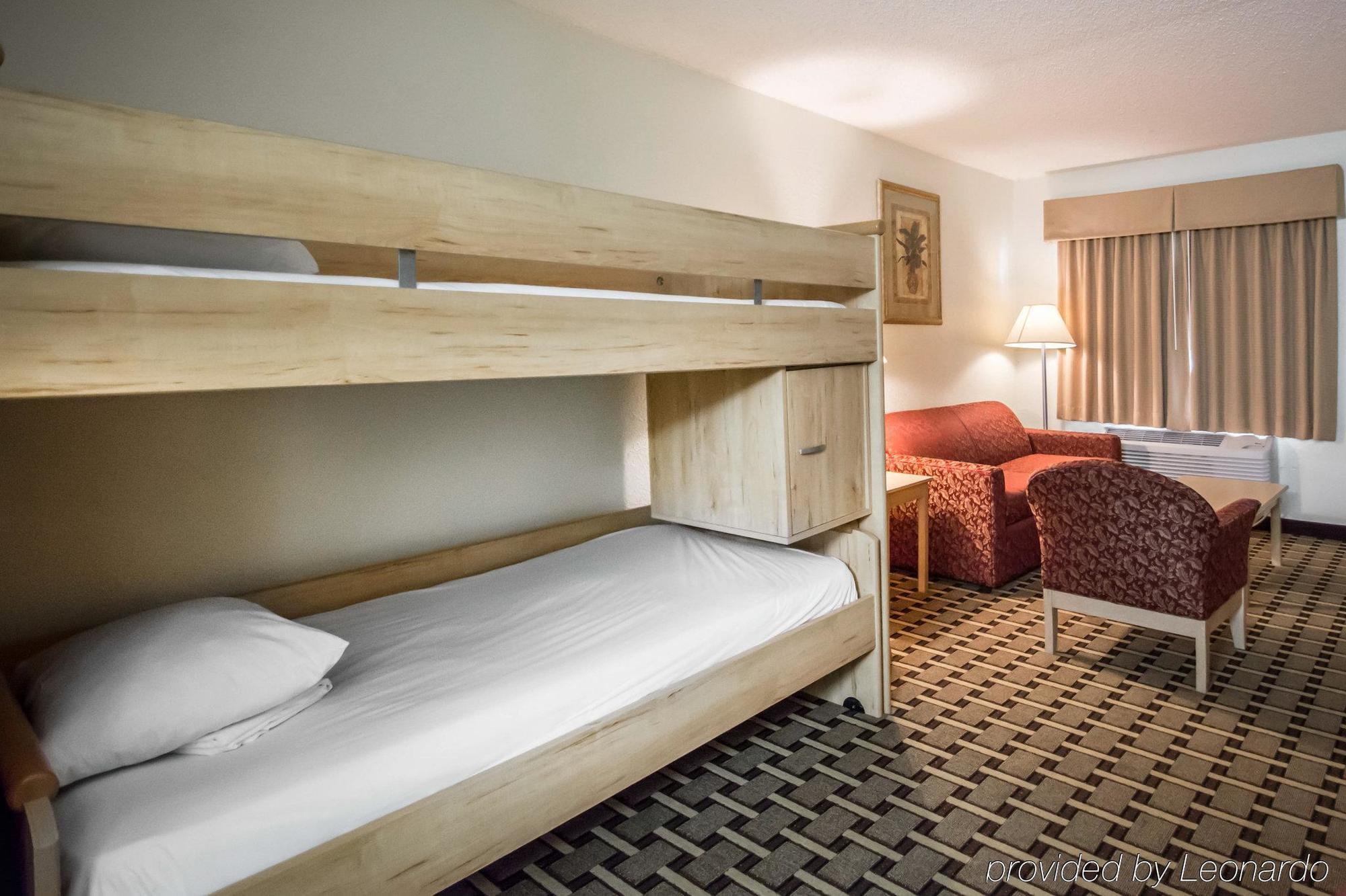 Quality Inn & Suites Eastgate Kissimmee Extérieur photo