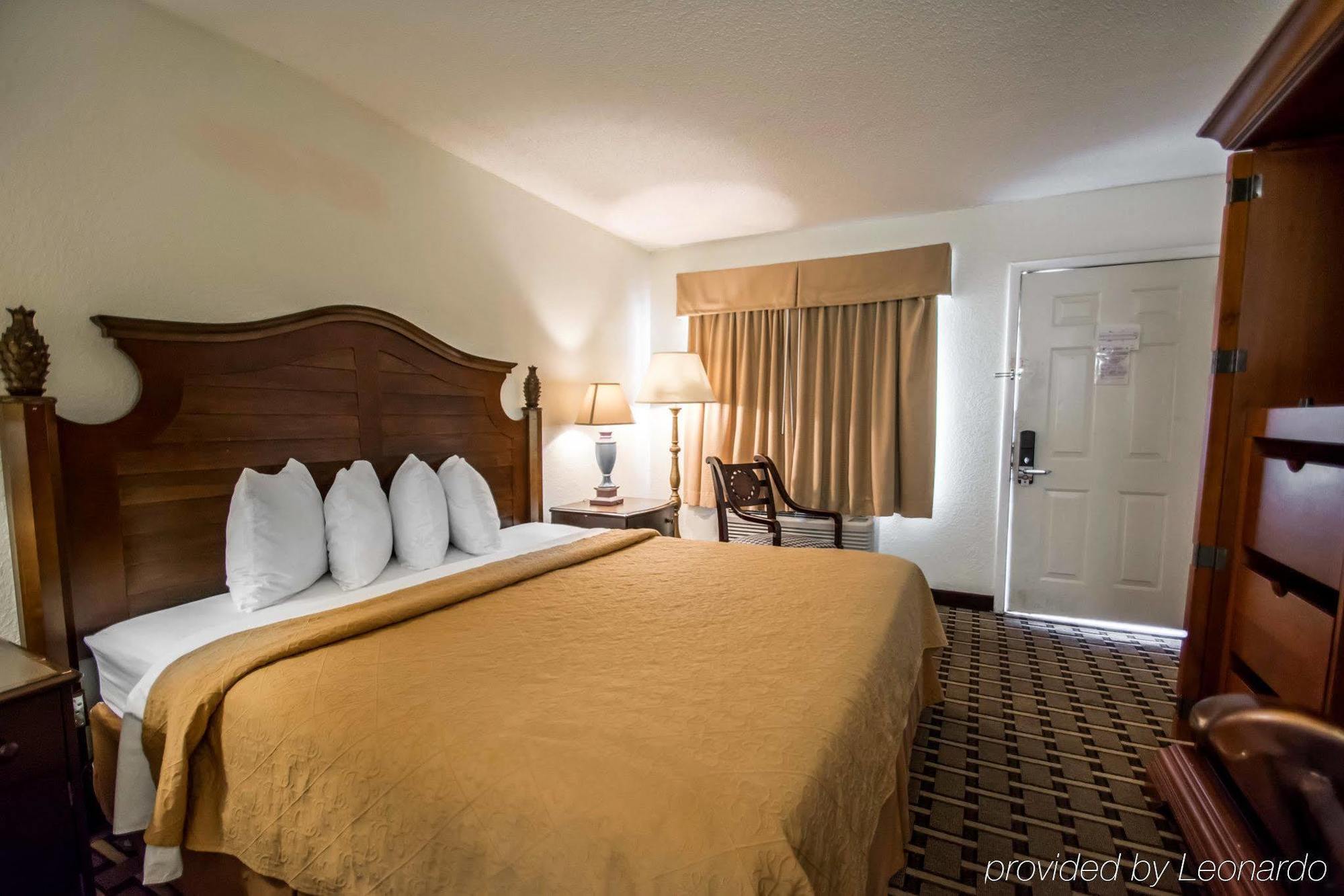Quality Inn & Suites Eastgate Kissimmee Extérieur photo