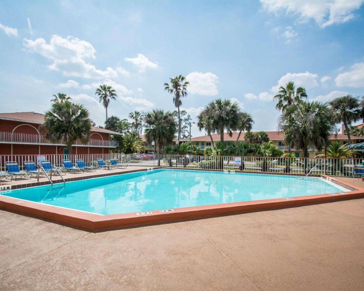 Quality Inn & Suites Eastgate Kissimmee Extérieur photo