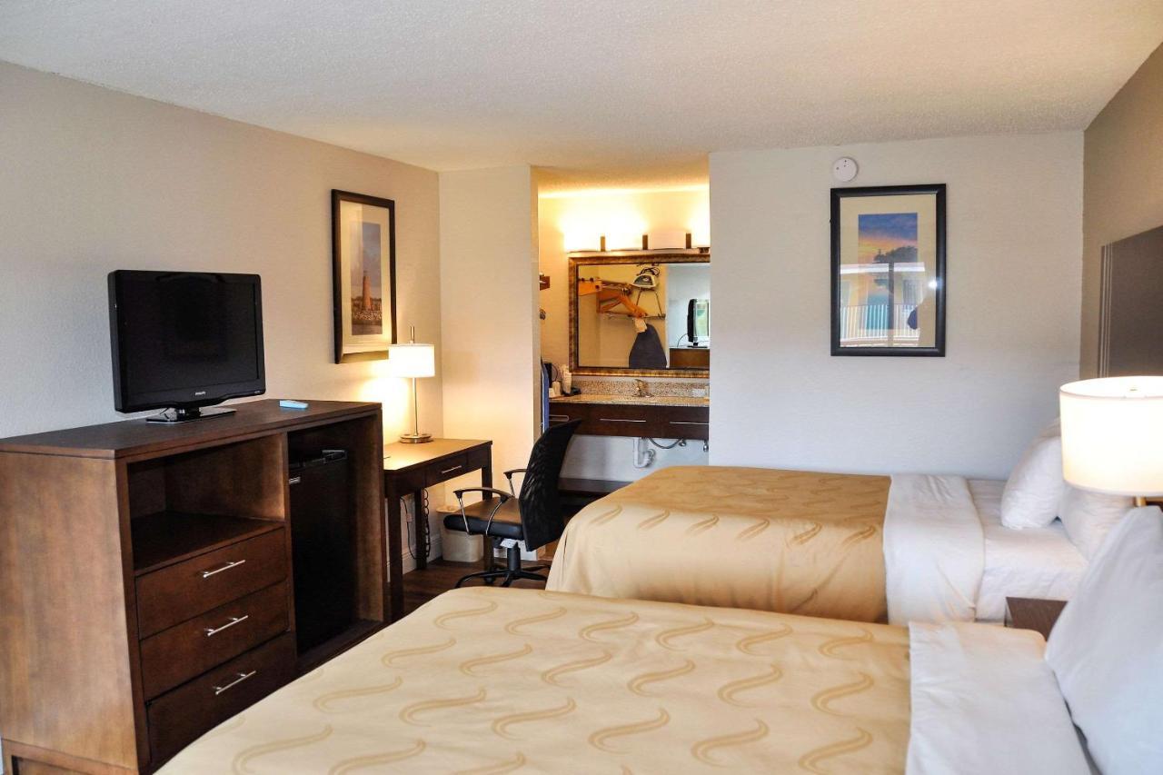Quality Inn & Suites Eastgate Kissimmee Extérieur photo