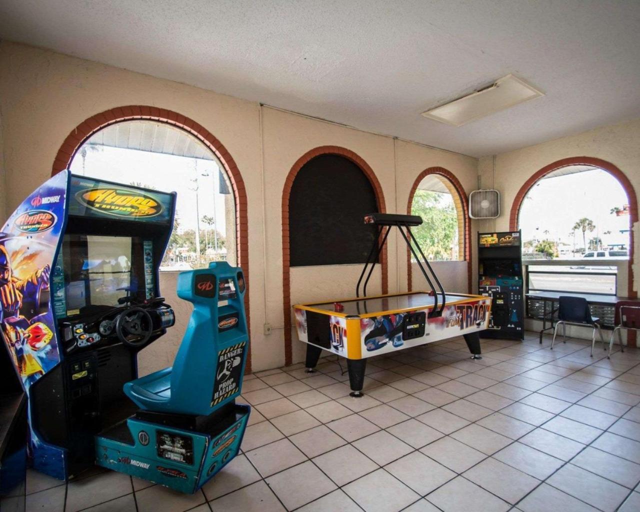 Quality Inn & Suites Eastgate Kissimmee Extérieur photo